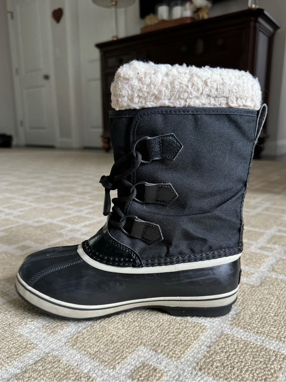 Sorel Yoot Pac Nylon Waterproof Snow Boots Black White Kids Size 3